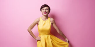 La robe jaune : l’incontournable de l’été et au-delà robe jaune femme