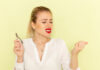 Comment durcir ses ongles ? Mes astuces pour des ongles forts et résistants solutions ongle mou
