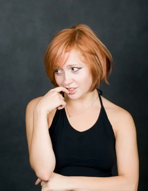 coupe courte cheveux épais