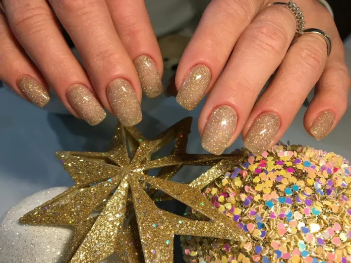 manucure ongles or et blanc manucure ongles or et blanc