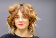 Coupe shaggy sur cheveux fins : la version qui donne enfin du volume coupe shaggy femme