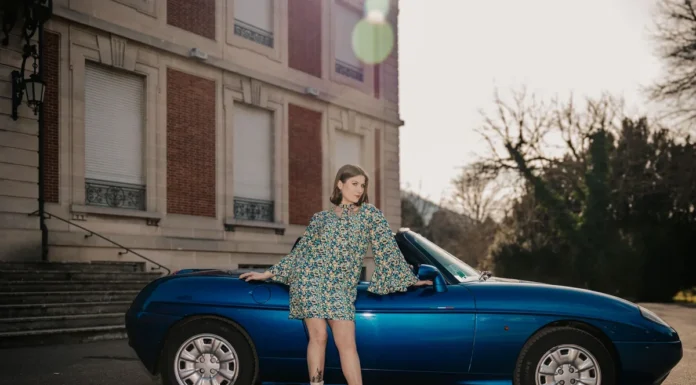 Robe droite : 6 erreurs qui transforment une valeur sûre en flop robe droite femme