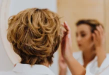 7 erreurs qui transforment vos poudres ayurvédiques en désastre capillaire poudre-ayurvedique-cheveux