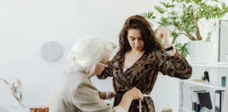 Petite et ronde : pourquoi vos robes vous tassent (et comment inverser la tendance) robe pour femme petite et ronde