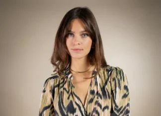 Coupes intemporelles : comment construire un vestiaire féminin qui traverse les saisons ? vetement pour femme